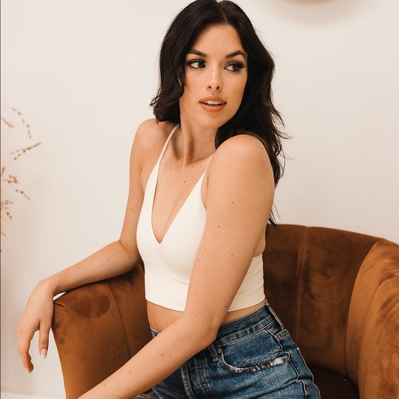 Seamless V-Neck Brami - Cream - Picture 2 of 3